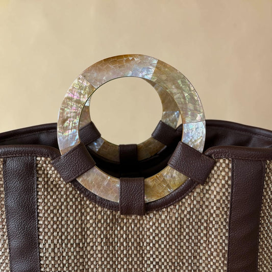 Espresso Earth Tote V2 (Brown Lip Shell)