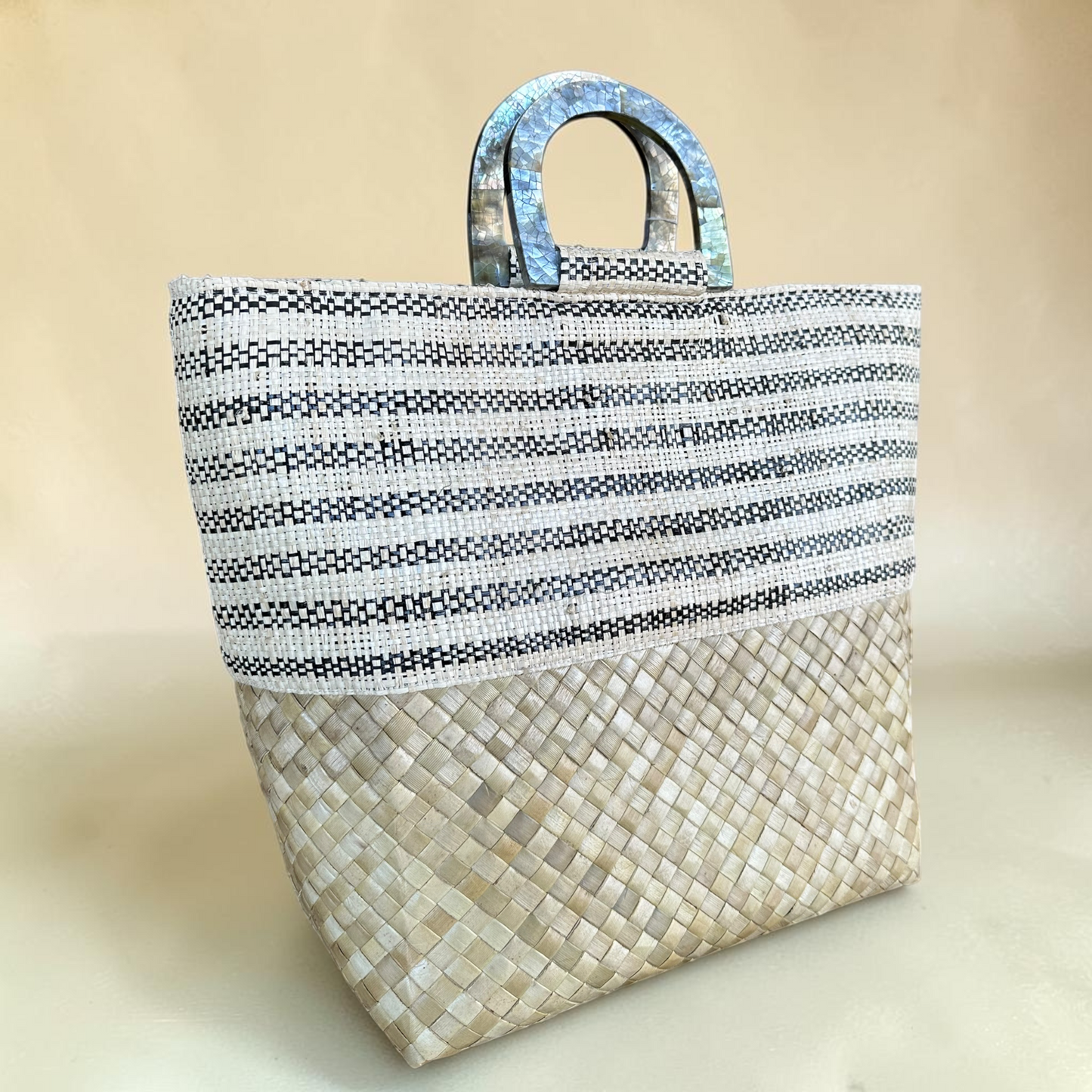 Magpie Horizon Tote